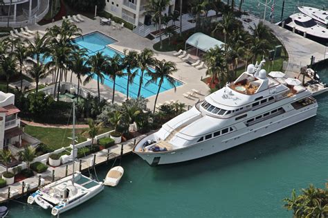 Miami yacht club - Live River View Applications/Forms/Info